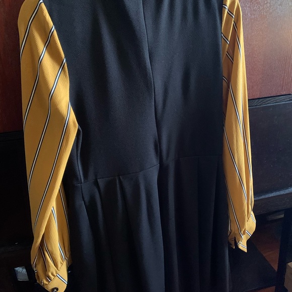 Retro dress - Picture 3 of 5